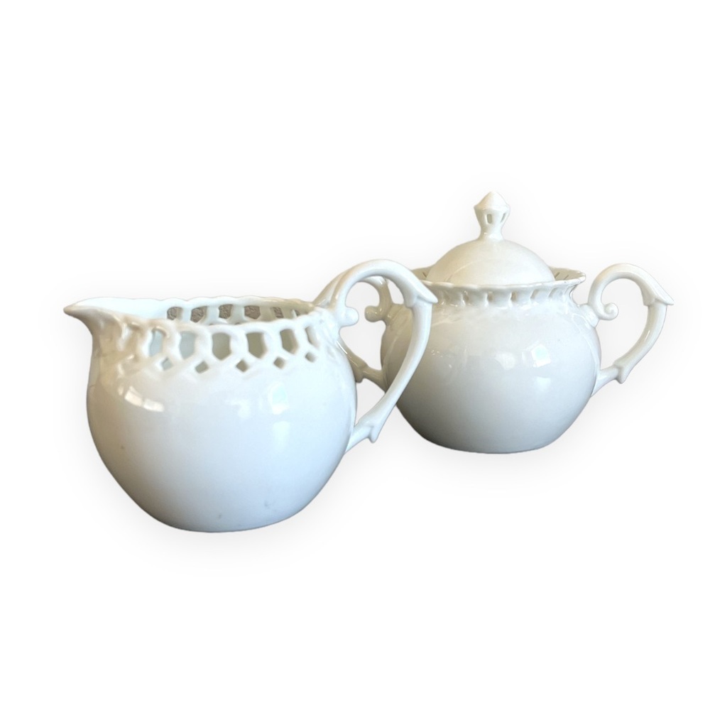 Heirloom Collection by Coastline‎ Imports White Porcelain Sugar and Creamer Set